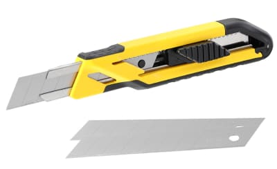 STANLEY SO KNIFE 3BLD SLD PLAS TPR 18MM